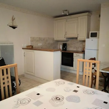 Helios - Marc Sur 2 Pieces Centre-ville Mae-6363